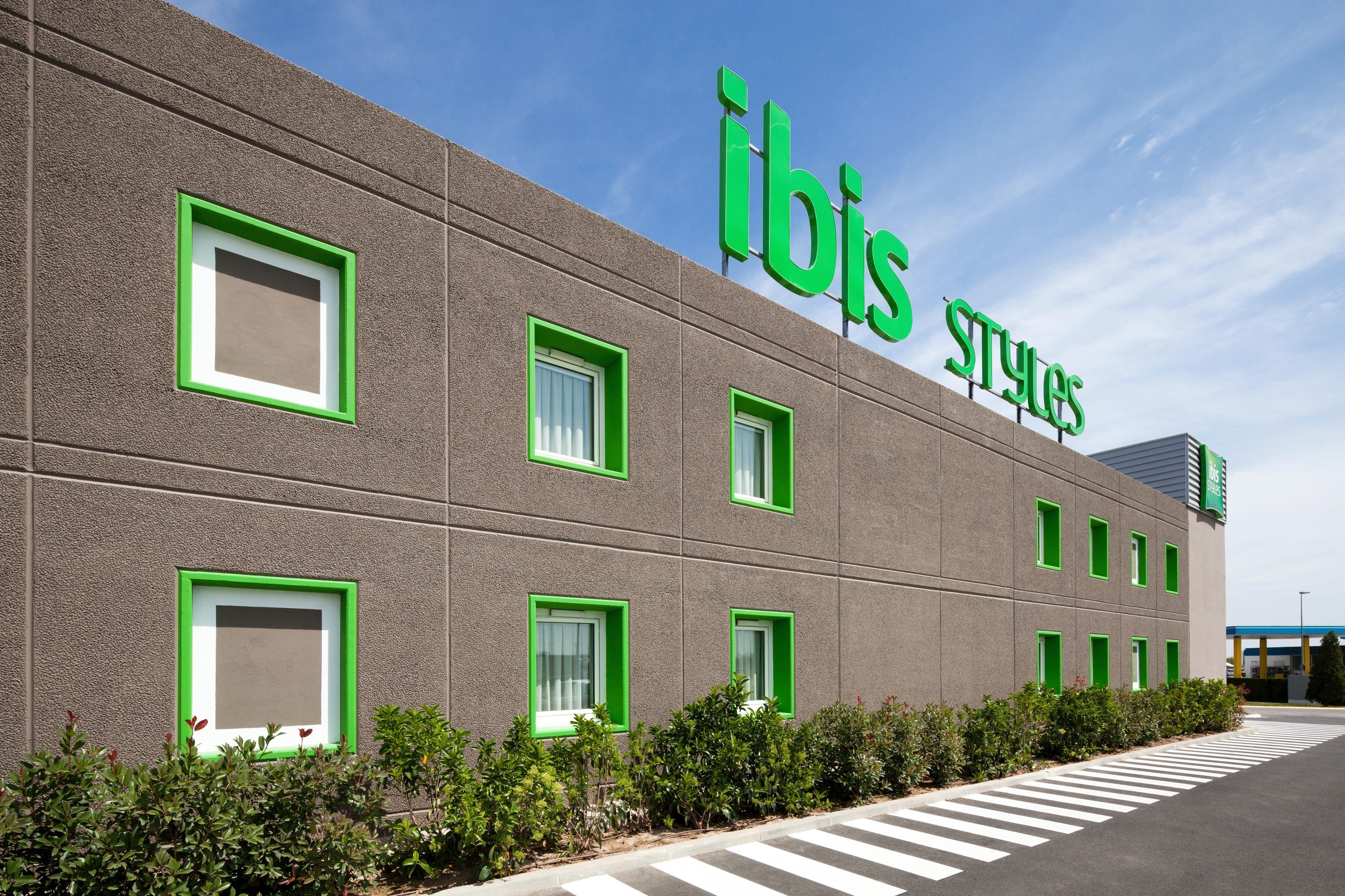 Hotel Ibis Styles Lleida Torrefarrera Exteriér fotografie